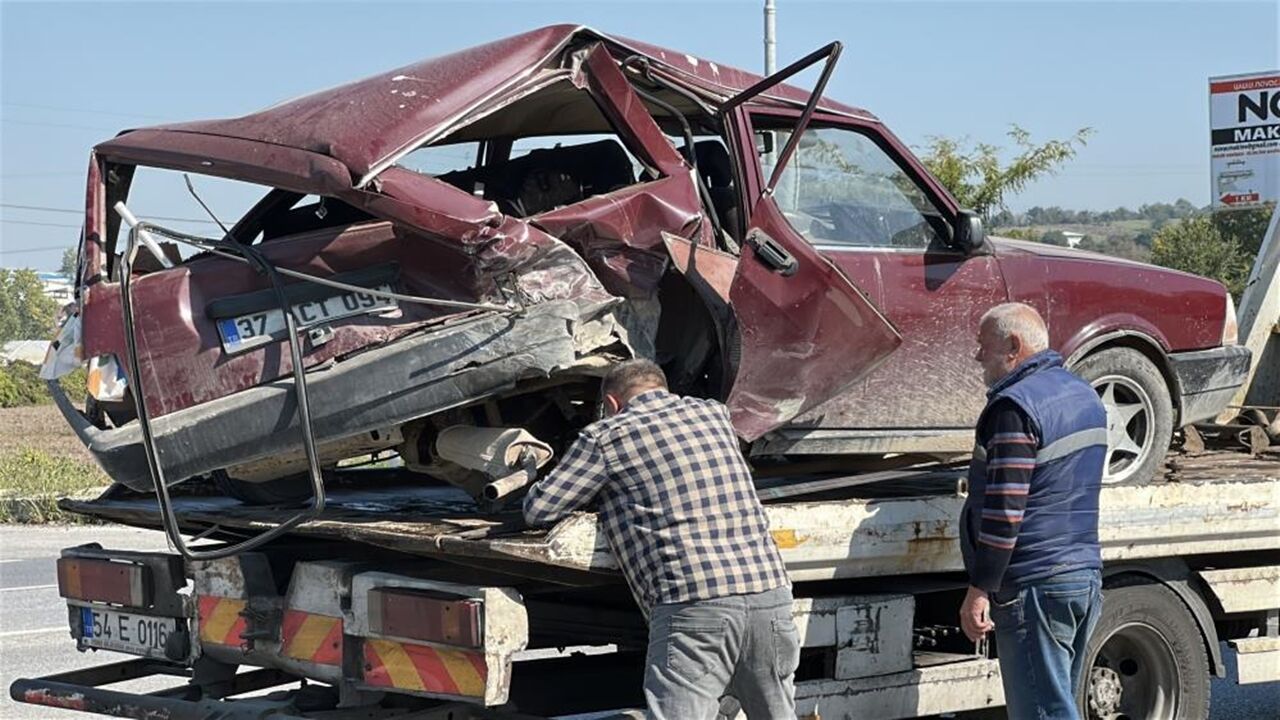 Sakarya Kastamonu Plakalı Feci Kaza (7)