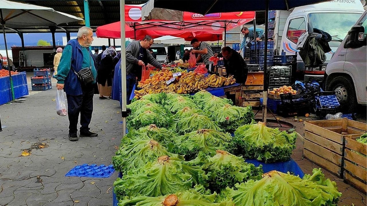 Taşköprü Pazarında Iki Mevsim Bir Arada İşte Fiyatlar (4)
