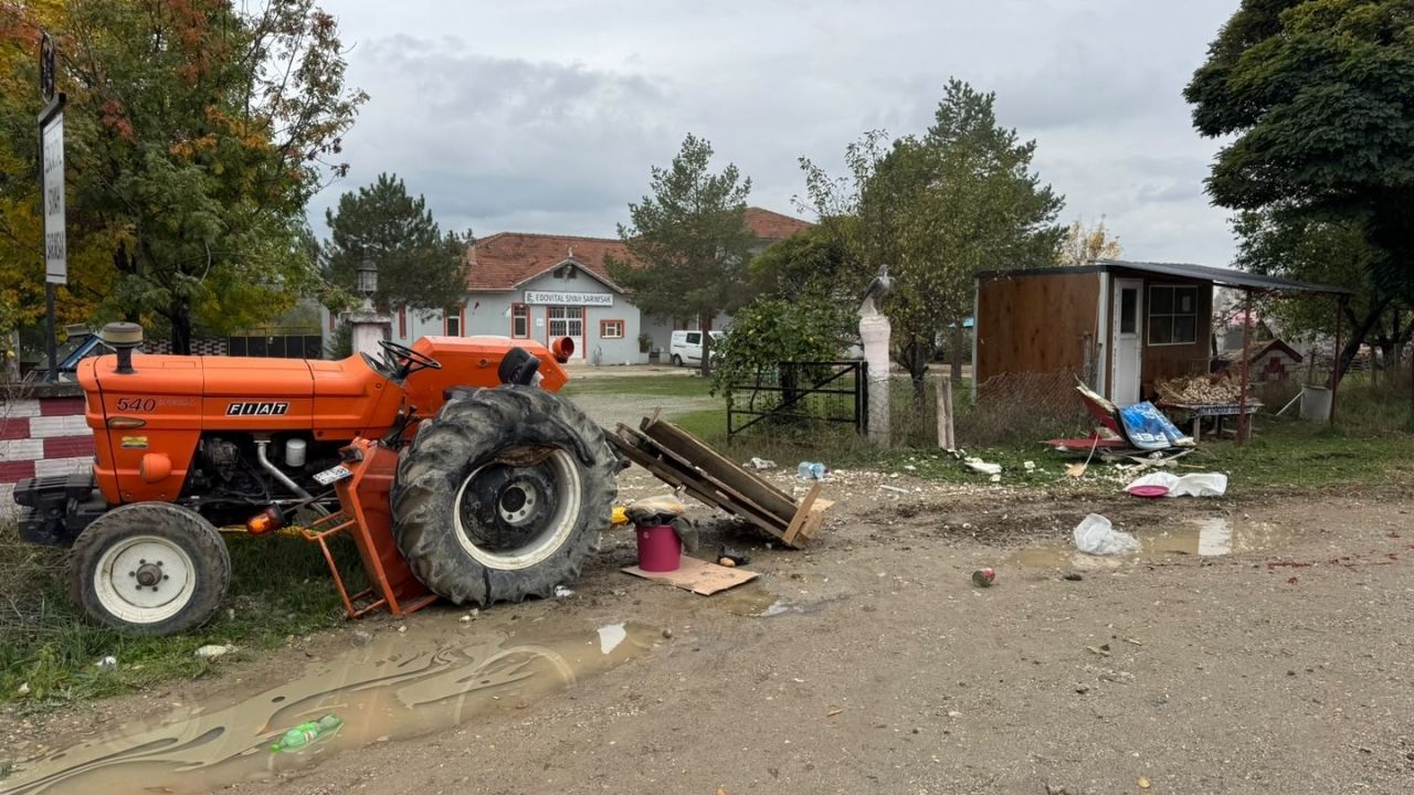 Taşköprü Yolunda Otomobil Traktöre Arkadan Çarptı 1 Yaralı (3)