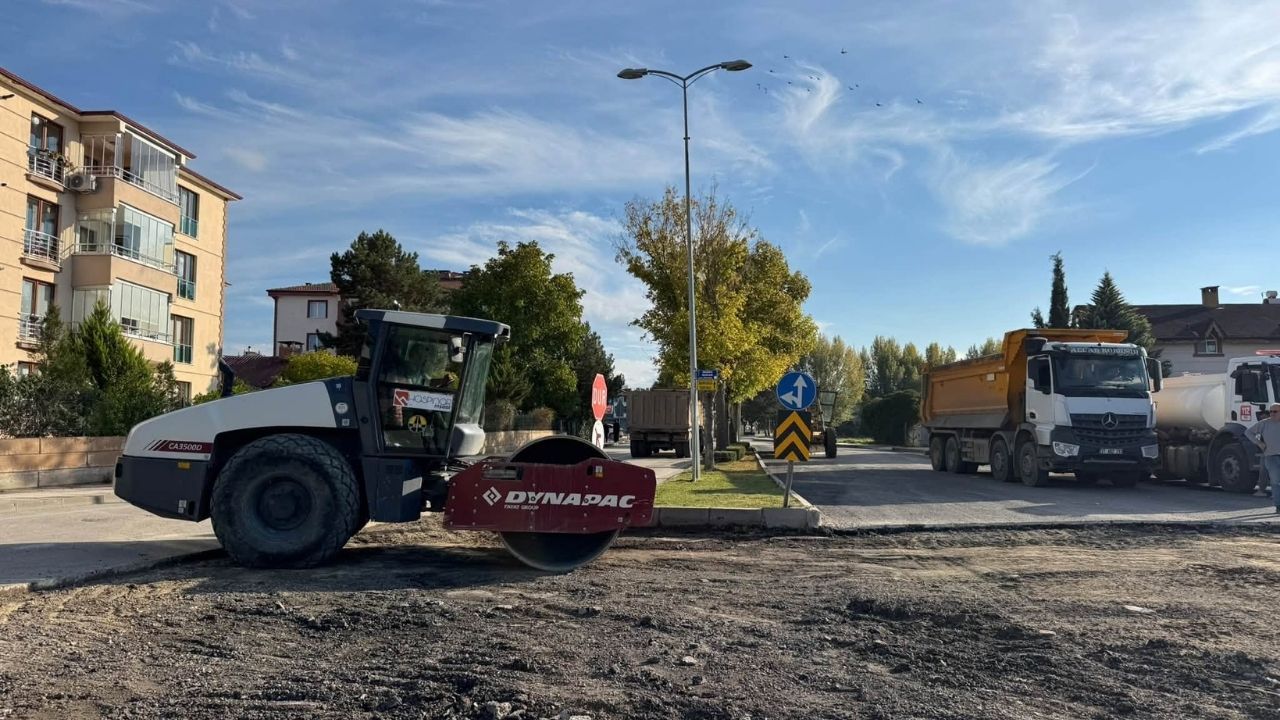 Taşköprü’de Asfalt Mesaisi Hız Kesmiyor! (2)