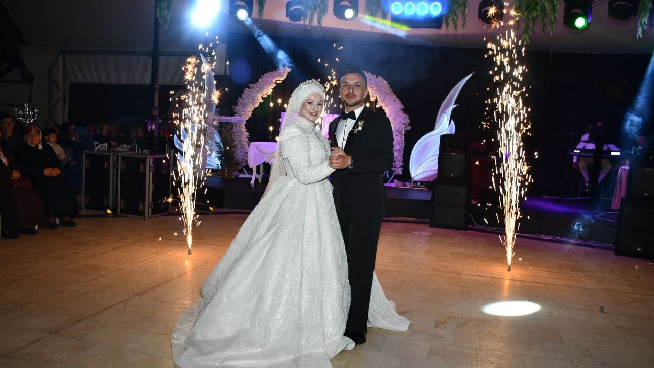 Taşköprü’de Emre ve Edibe dünyaevine girdi