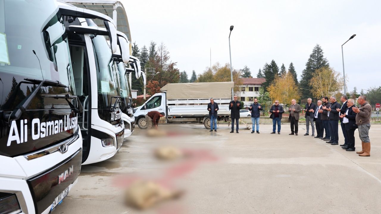 Taşköprü’den Türkiye’ye Uzanan Hizmet Filoya 3 Yeni Otobüs Katıldı 1