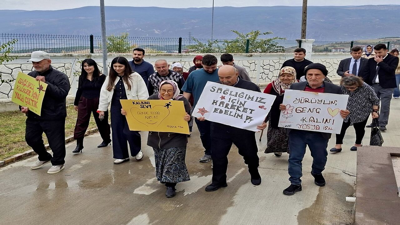 Tosya Huzurevi Pankart (2)