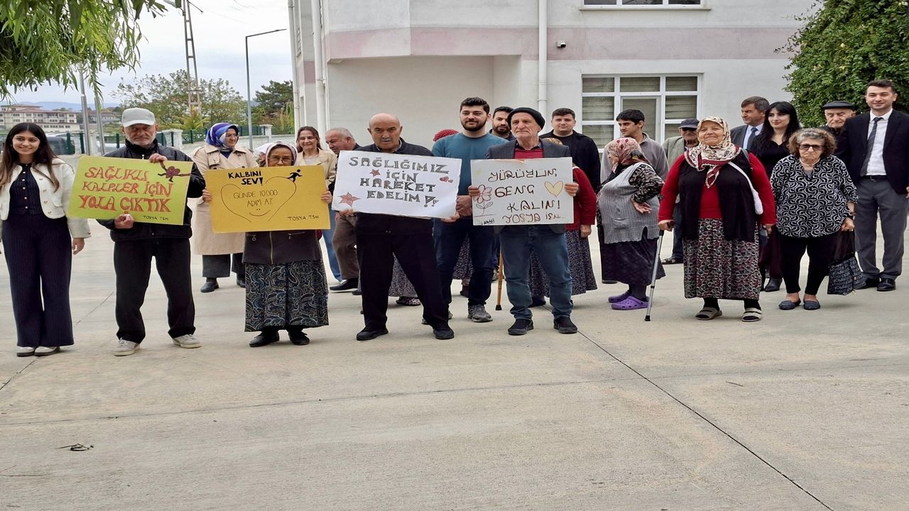 Tosya Huzurevi Pankart (3)