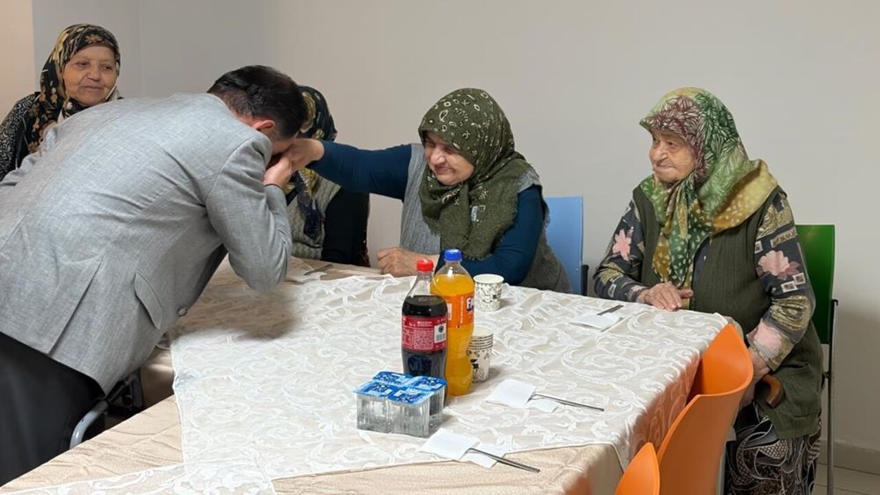 Tosya Yaşlı Pasta (1)