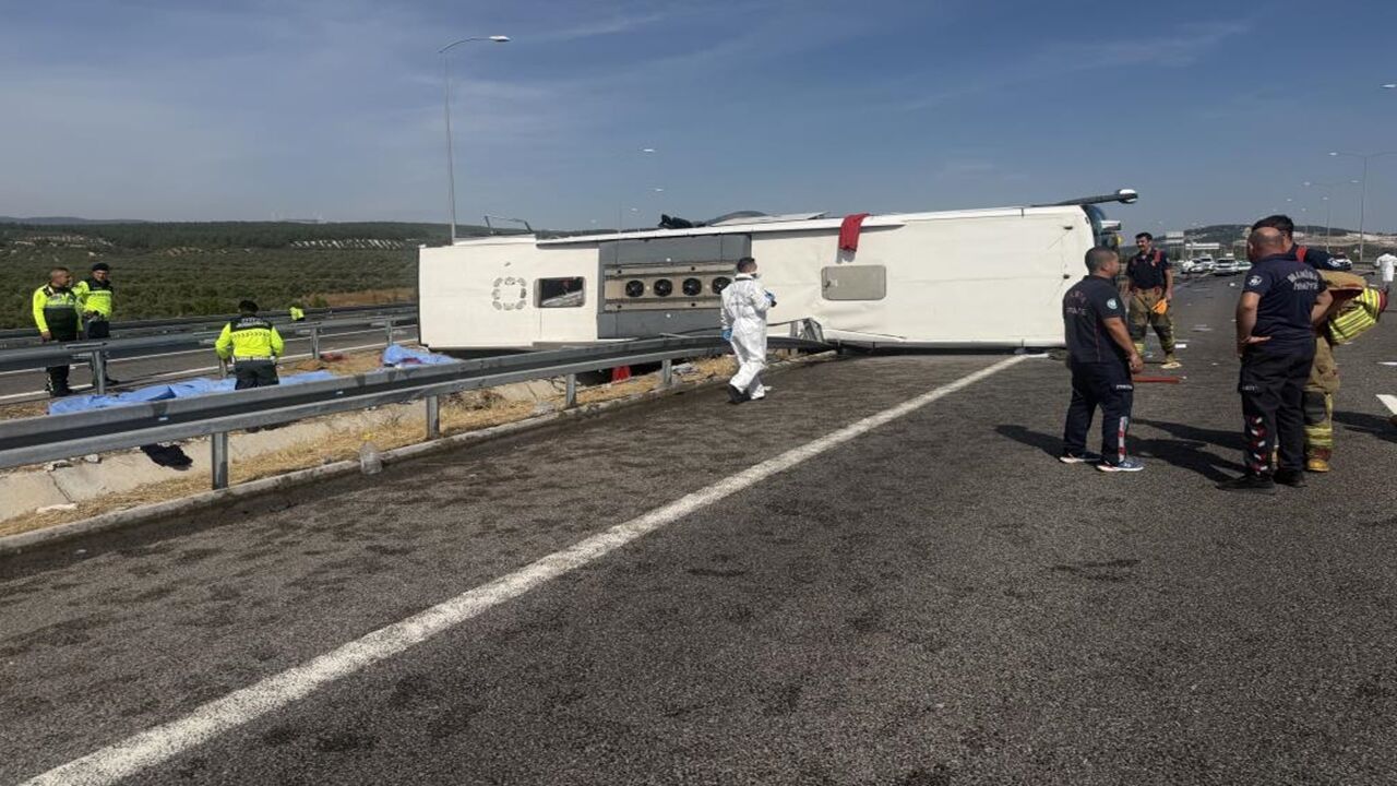 Türkiye Yasta 11 Ölü 37 Yaralı (1)