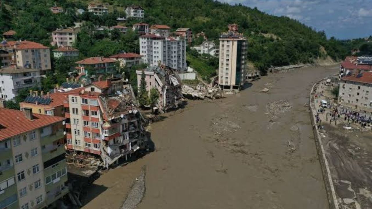 Türkiye'de Afetler Iki Katından Fazla Arttı! Kastamonu Da Ağır Bedel Ödedi (3)