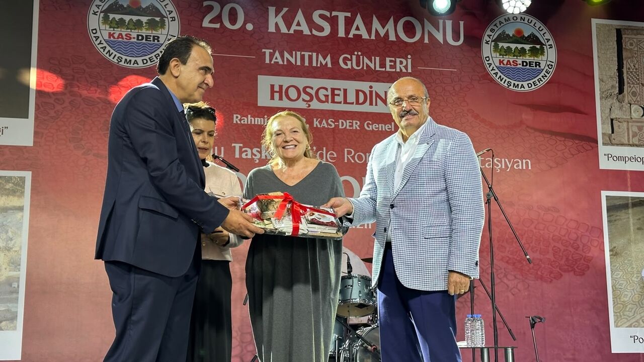 Zeynep Kahreman Ödül (1)